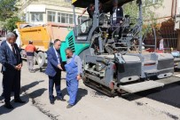 ULUBATLı HASAN - Başkan Saygılı, Asfalt Kaplama Çalışmalarını İnceledi
