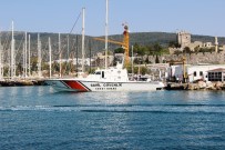 SAVUNMA SANAYİ MÜSTEŞARLIĞI - Yunanistan'a Kaçmak İsteyen FETÖ'cü Eski Hakimlerin De Bulunduğu Tekne Kayalıklara Çarptı