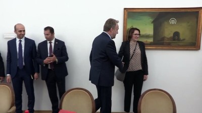Başbakan Yardımcısı Şimşek, Aliya İzetbegovic'in Kabrini Ziyaret Etti
