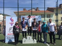 BİLEK GÜREŞİ - Bozüyük'te Ortaokullar Arasında Bilek Güreşi Turnuvası