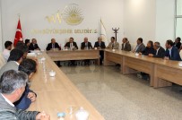 ÖFKE KONTROLÜ - Erciş İlçesinin 'V' Plaka Minibüs İhalesi Yapıldı