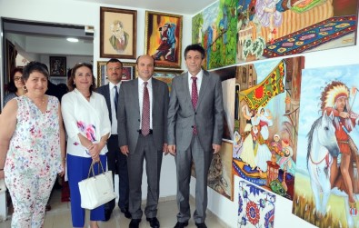 Erdemli'de Seramik Ve El Sanatları Sergisi Açıldı