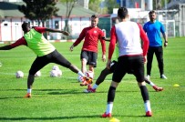SAMSUNSPOR - Samsunsporlu Futbolcular Ligde Kalmaktan Umutlu