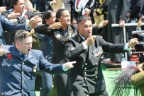 HAKA DANSı - Yeni Zelanda Askerleri Atalarını Haka Dansıyla Andı