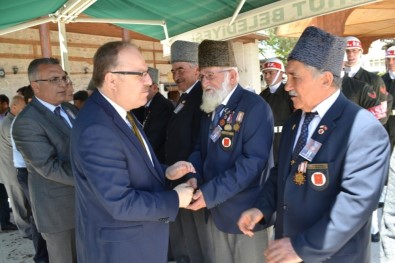 Kıbrıs Gazisi Muharrem Ağduk Son Yolculuğuna Askeri Törenle Uğurlandı