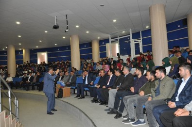Sincik'te 'Eğitim Ve Gelecek' Konulu Konferans Yapıldı