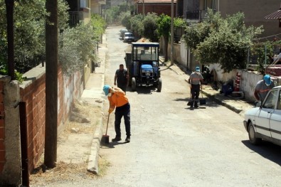 Temizlik İşleri Dört Koldan Çalışıyor