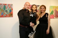 TİYATRO OYUNCUSU - 4 yaşında ilk sergisini açtı