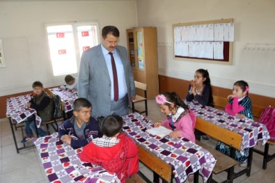 Ağrı Milli Eğitim Müdürü Turan'dan Okul Ziyaretleri