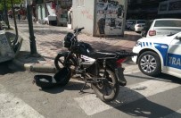 Bafra'da Trafik Kazası Açıklaması 2 Yaralı