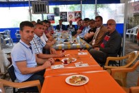 USULSÜZLÜK - Başkan Tenur, Şehir İçi Minibüs Şoförleri İle Bir Araya Geldi