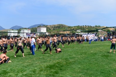 Kumluca Güreşleri Başladı
