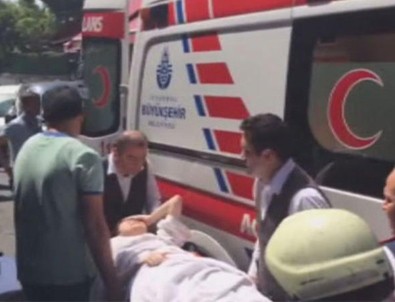 Sultanahmet'te otelde yangın!