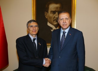 Cumhurbaşkanı Erdoğan, Nobel Ödüllü Bilim Adamı Aziz Sancar'ı Kabul Etti