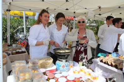 İzmir Ekonomi'den Enginara Farklı Yorumlar