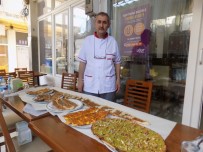 İBRAHIM KÖSE - Karacasu'nun Tahinli Pidesi Dünyanın Her Yerinden Sipariş Alıyor