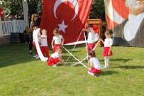 DEFİLE - Minikler Hünerlerini Aileleri İçin Sergiledi