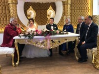 ŞEHMUS GÜNAYDıN - Antalya Cumhuriyet Başsavcısı Solmaz Isparta'da Yeğenini Evlendirdi