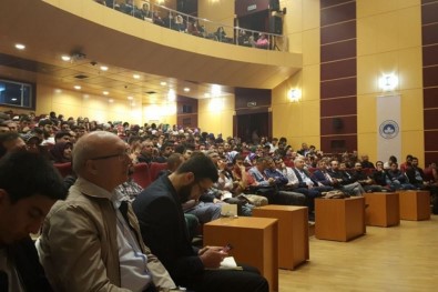 Kırklareli Üniversitesinde 'İslam Temeddünü Okuma Üzerine Düşünceler' Konferansı