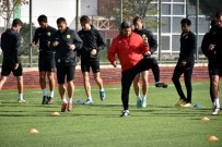 İZMIRSPOR - Aliağaspor 3 Puana Kilitlendi