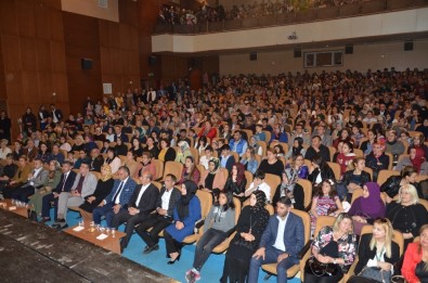 Eğitimci-Yazar Alişan Kapaklıkaya Öğrencilerle Buluştu