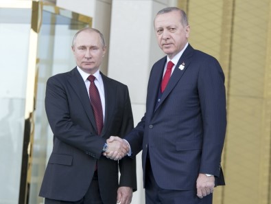 Erdoğan, Putin'i Külliye Girişinde Karşıladı