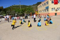 ÇOCUK OYUNLARI - Kumluca'da Çocuk Oyunları Şenliği Başladı
