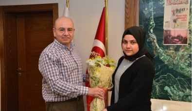 Öğrencilerden Başkan Saraoğlu'na Teşekkür Ziyareti