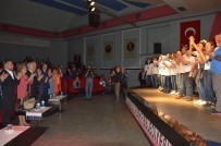 CELAL BAYAR ÜNIVERSITESI - Otizmli Ailelerin Yaşadıkları Zorluklar Tiyatro Oyununa Yansıdı