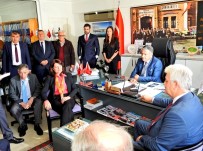 VİZE BAŞVURUSU - Vize İşlemleri Çeşme'de Yapılmaya Başlandı