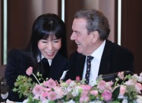 TAZMİNAT DAVASI - Almanya'nın Eski Başbakanlarından Schröder'e Nişanlısının Eski Eşinden Dava