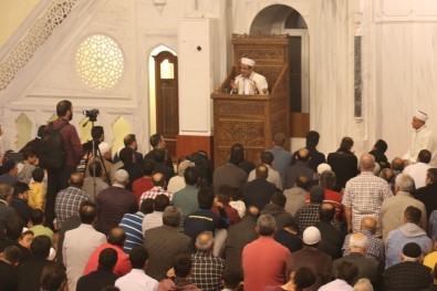 Gaziantepliler Berat Kandili'nde Camilere Akın Etti