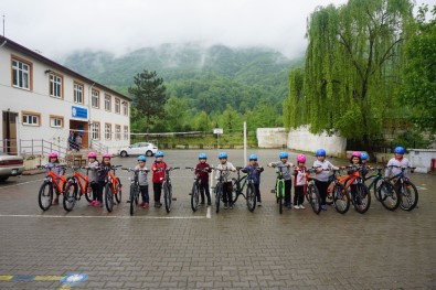 Yenice'de Gönül Köprüsü Projeleri Devam Ediyor