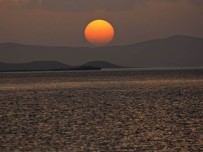 BARAJ GÖLÜ - Baraj Gölünde Kartpostallık Gün Batımı