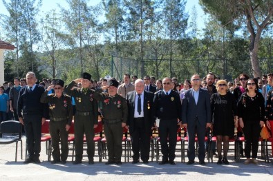 Şehit Üsteğmen Şarlak, Ölüm Yıl Dönümünde Törenle Anıldı