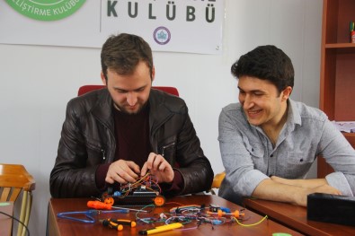 Türkiye'ye Satılmayan Robotu 600 Liraya Ürettiler