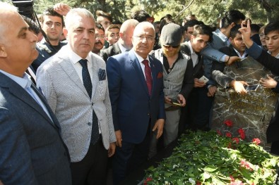 Başkan Kocamaz, Türkeş'i Anma Etkinliklerine Katıldı