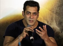 SALMAN KHAN - Bollywood Yıldızı Salman Khan'a Şok