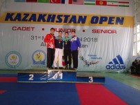 Büyükşehir'in Sporcusu Karate'de İkinci Oldu