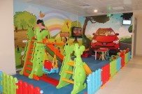 Çocuklar Üniversitesi Hastanesinden Çıkmak İstemeyecek