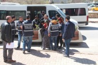 Çocuklara 36 Evi Soyduran Çete Yakalandı