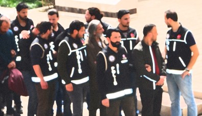FETÖ'den 23 Kişi Gözaltına Alındı