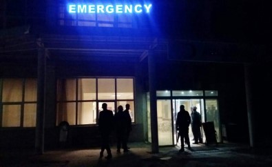 Güvenlik Korucularını Taşıyan Minibüs Kaza Yaptı Açıklaması 15 Yaralı