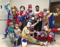TEDAVİ SÜRECİ - Kanser Hastası Çocuklar Palyaçolarla Güldü