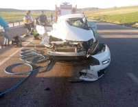 Otomobil Tıra Çarptı, Karı-Koca Hayatını Kaybetti