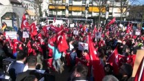Almanya'daki Türklerden Terör Karşıtı Gösteri