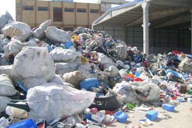 Bu Sese Kulak Verin Açıklaması Atık Sektöründe Yangın Var