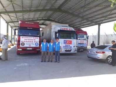 İnsani Yardım Malzemeleri Suriye'ye Gönderildi