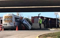 Otomobilin Arka Tekeri Minibüsün Camına Girdi