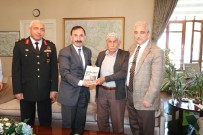 ŞEHİT BABASI - Vali Güvençer Araştırmacı Yazar Atilla Güler'i Ağırladı